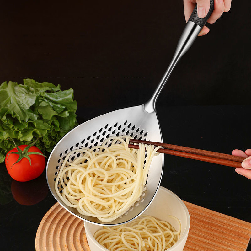 Stainless Steel Large Colander - Home Cooking In French recensie en prijs